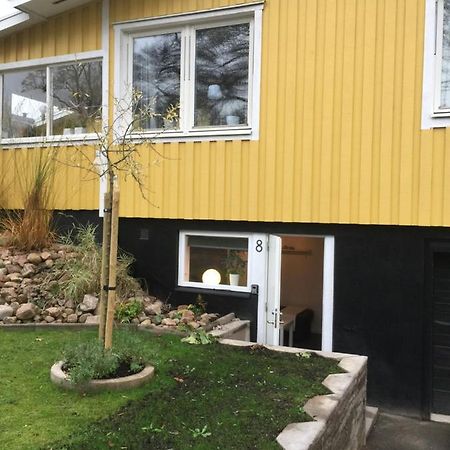 Bo Centralt I Vaernamo Экстерьер фото
