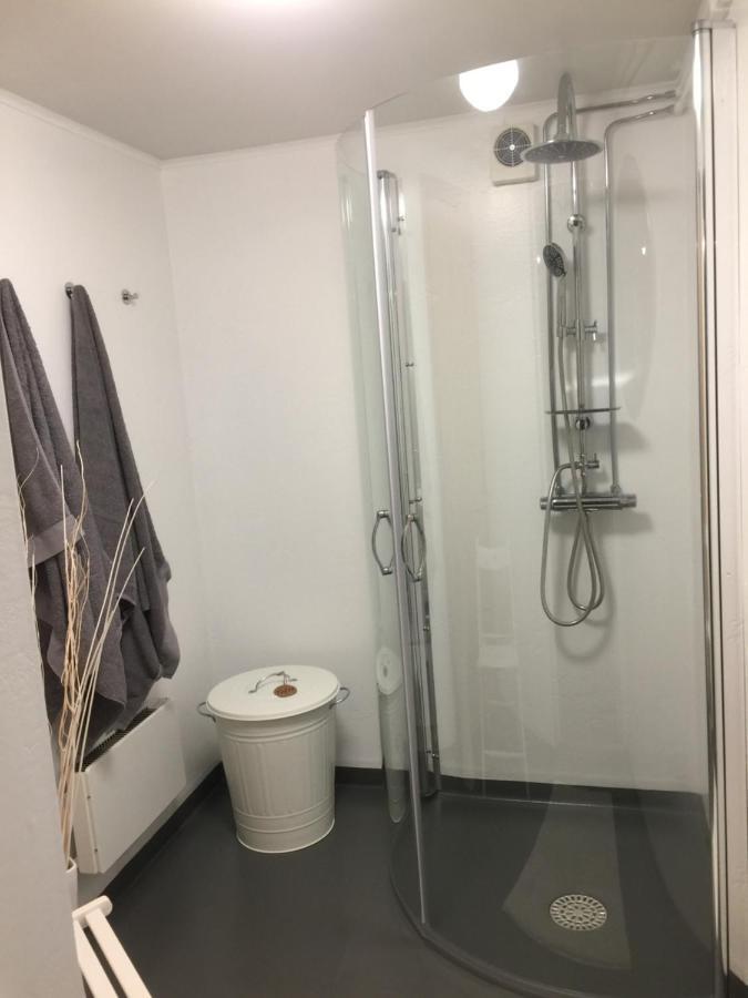 Bo Centralt I Vaernamo Экстерьер фото